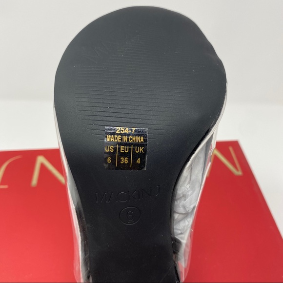 NEW MACKIN J Lucite Clear Chunky High Heel Sandals - Picture 7 of 10